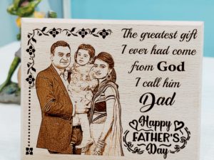 Unique Happy Father’s Day Engraved Wooden Photo Frame Gift for Dad (10×8 Inches)
