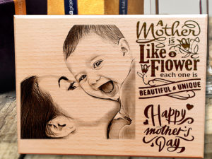 Personalized Engraved Photo Plaque Wooden Frame for Mother (10×8 Inches, Brown)