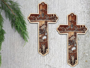 Engraved Story on Cross for Christmas Decorations (Wood, 30.5 x 17.8 cm, Set of 2)