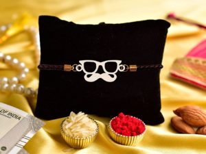 Mooch and Specs Designer Bracelet Incredible Rakhi for Big B...