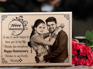 Wedding Anniversary Personalized Engraved Wooden Photo Frame For Married Couples – Large Size