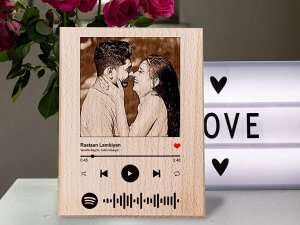 Wooden Personalized Spotify Photo Frame Plaque For Anniversary, Birthday, Valentine’s Day for Couple or Friends