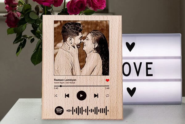 Personalized spotify wooden photo frame