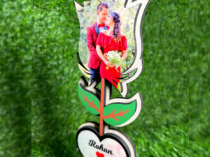 Beautiful Customized Wooden Photo Rose with Couple Name