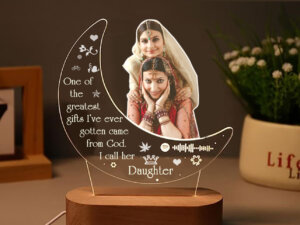 Heartfelt Gifts for Daughter : Personalized Moon Lamp